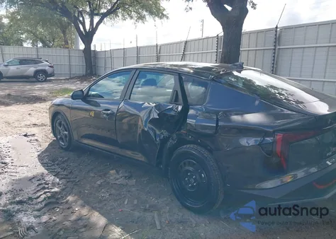 2025 Kia K4 Lxs z USA, uszkodzony, nr VIN 3KPFT4DE1SE021125